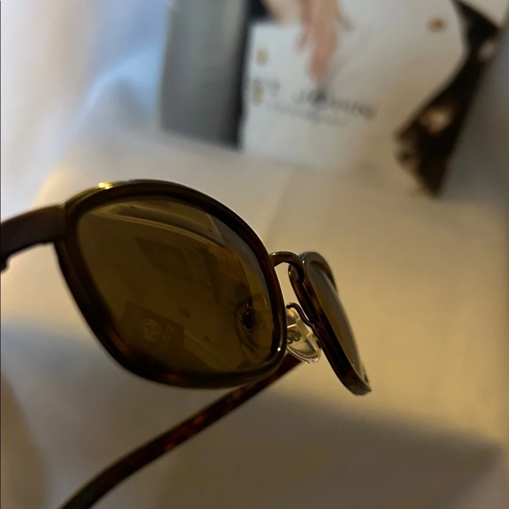 St. John Tortoiseshell Sunglasses. S-527 TOR - Picture 4 of 4